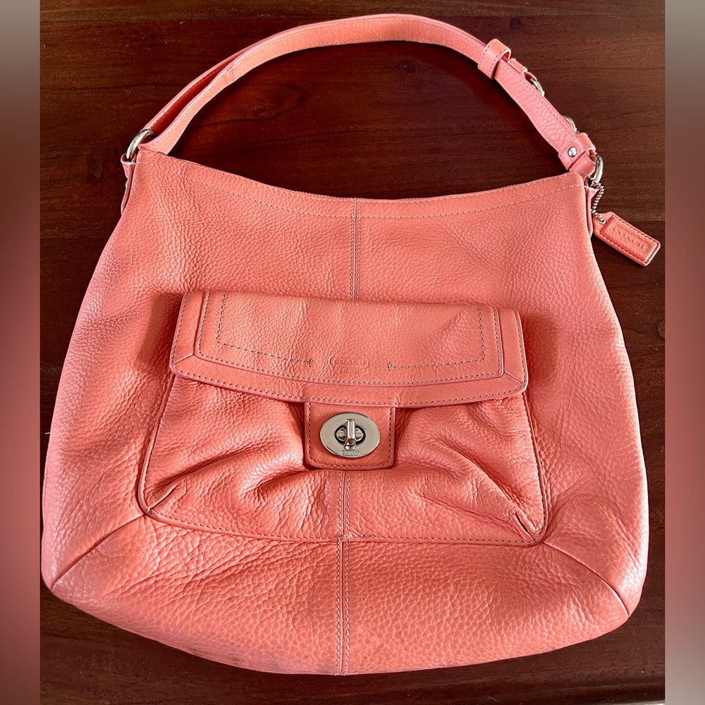COACH Legacy Hobo Shoulder BAG ~ Beautiful Salmon Peach colour